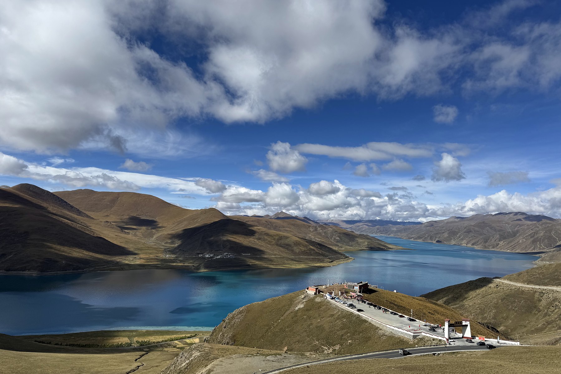 Yamdrok winding through the mountains below a high pass